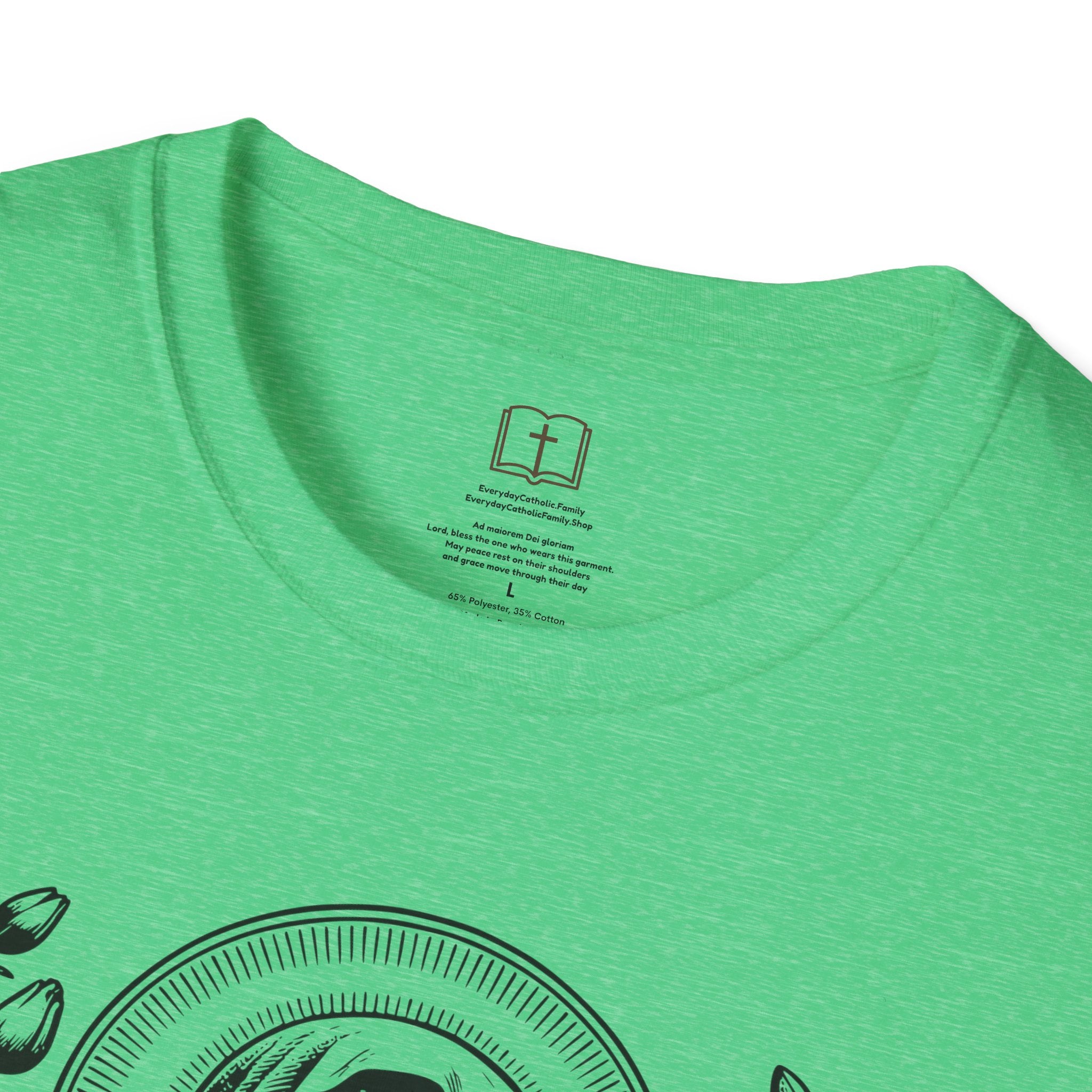 Virgen María Floral | Camiseta Femenina | Diseño Artístico Mariano